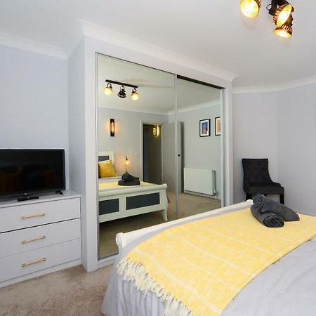 Beautiful Apartment Near Bournemouth, Poole & Sandbanks מראה חיצוני תמונה