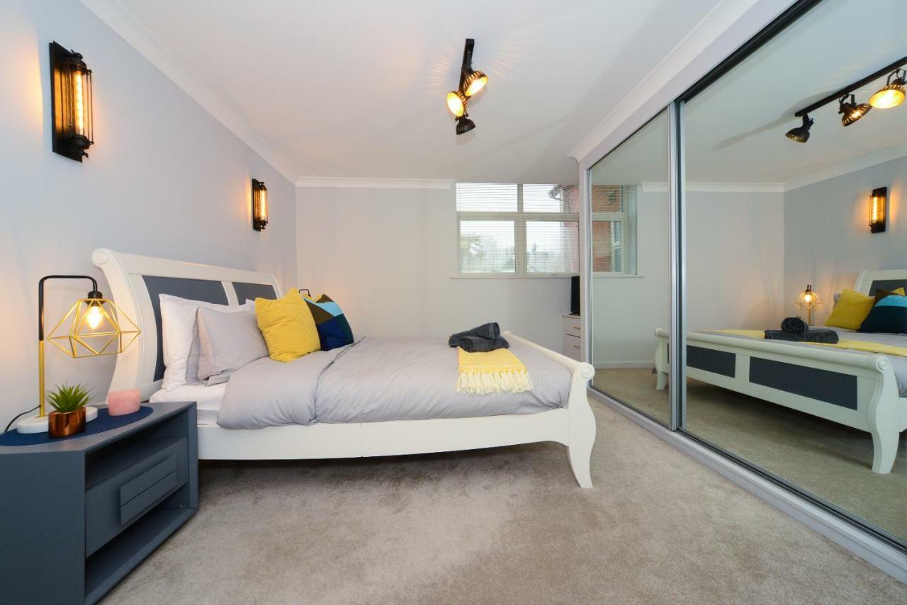 Beautiful Apartment Near Bournemouth, Poole & Sandbanks מראה חיצוני תמונה