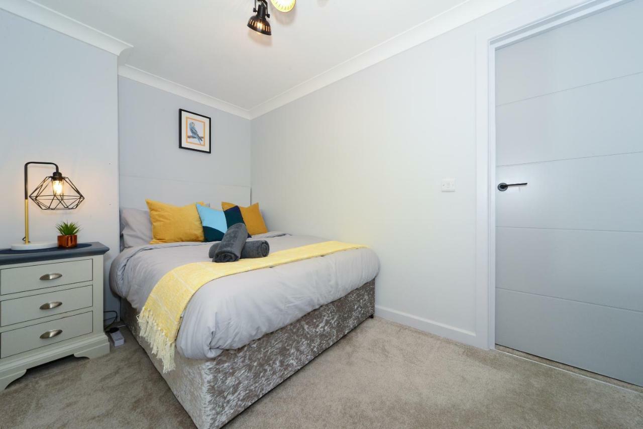 Beautiful Apartment Near Bournemouth, Poole & Sandbanks מראה חיצוני תמונה