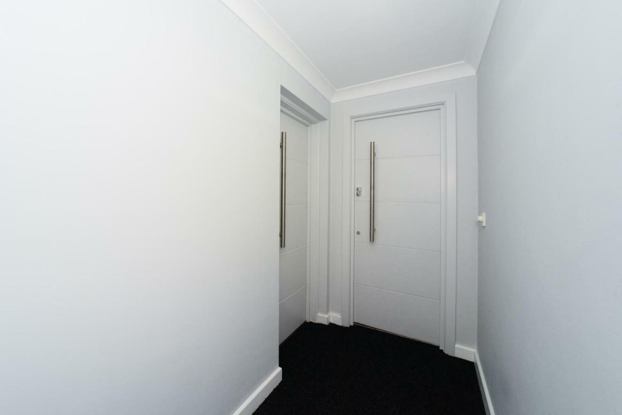 Beautiful Apartment Near Bournemouth, Poole & Sandbanks מראה חיצוני תמונה
